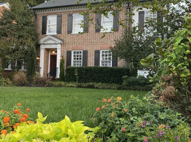 Bed and Breakfast Inn At 605