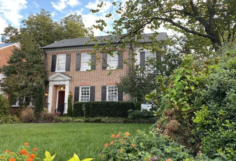 Bed and Breakfast Inn At 605