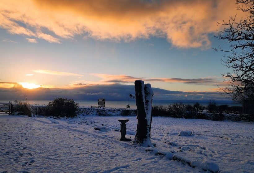 Bespoke 1 Bed Cottage In Dunbeath Village