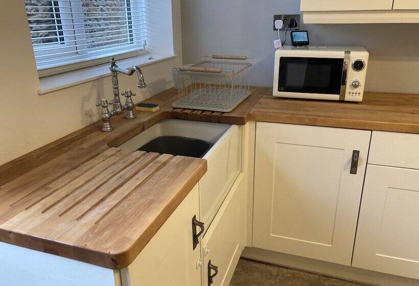 Cosy Cottage, Four Miles From Lincoln City Centre