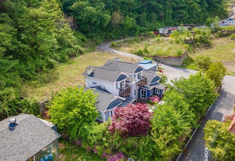 Gapyeong Gartenheim Pet Friendly Pension