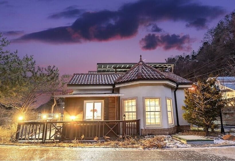 Gapyeong Gartenheim Pet Friendly Pension