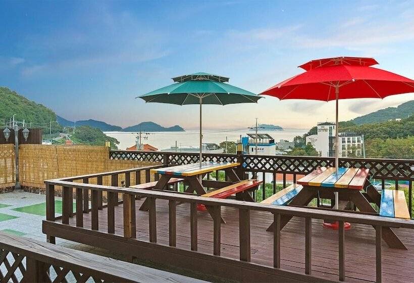 Geoje Araon Pension