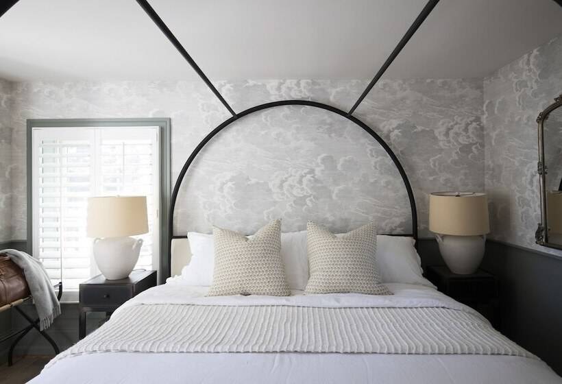 فندق فئة نجمة واحدة Blue Rock