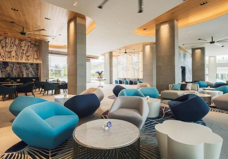 ホテル Avani+ Khao Lak Resort