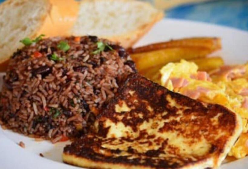 فندق Campos Arenal