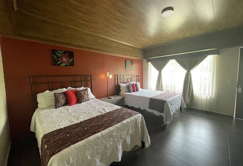 فندق Campos Arenal