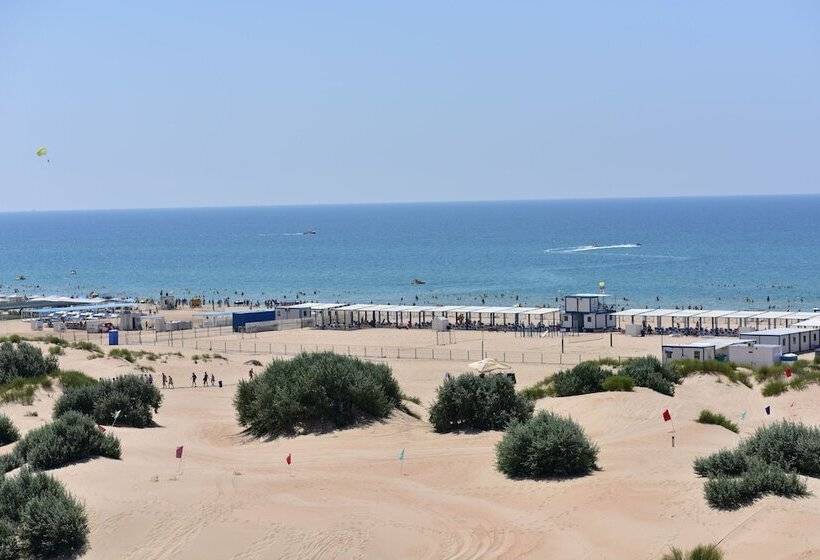 هتل Corudo Family Resort&spa