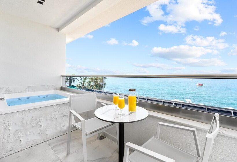 בית מלון כפרי Emily S Luxury Suites