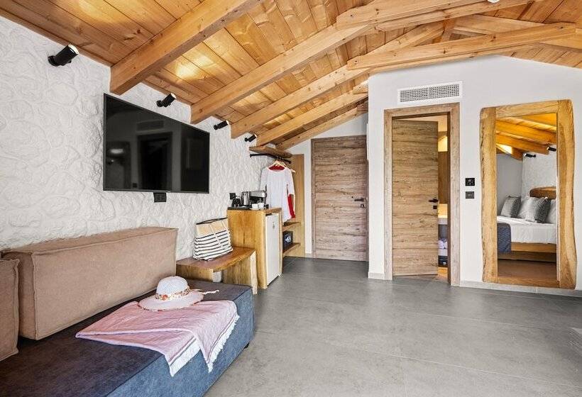 בית מלון כפרי Emily S Luxury Suites