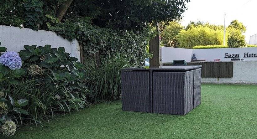 Отель Fuzei Hôtel Lorient Lanester