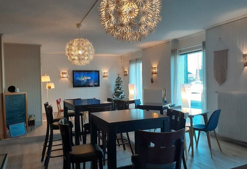 Отель Fuzei Hôtel Lorient Lanester