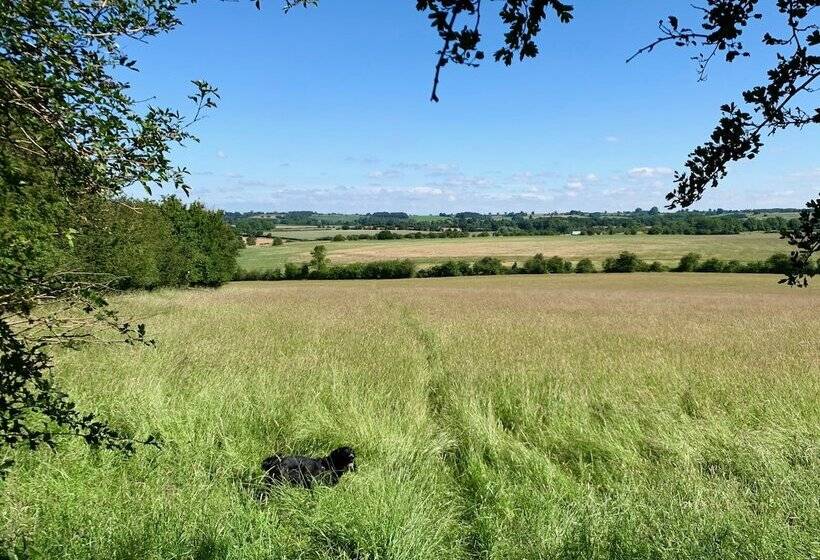 Отель Garden Barn