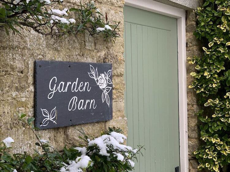 Отель Garden Barn
