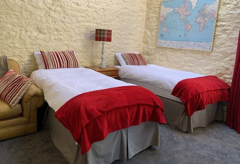 Отель Garden Barn