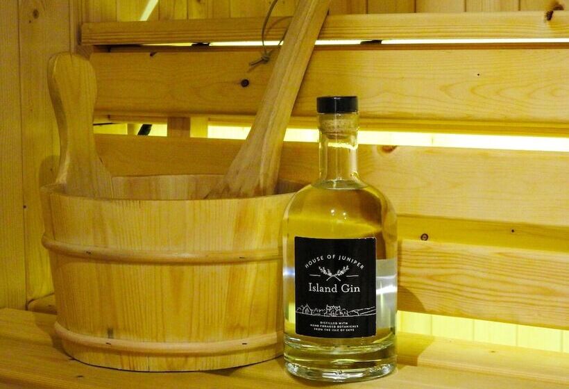 Отель House Of Juniper   The Manse