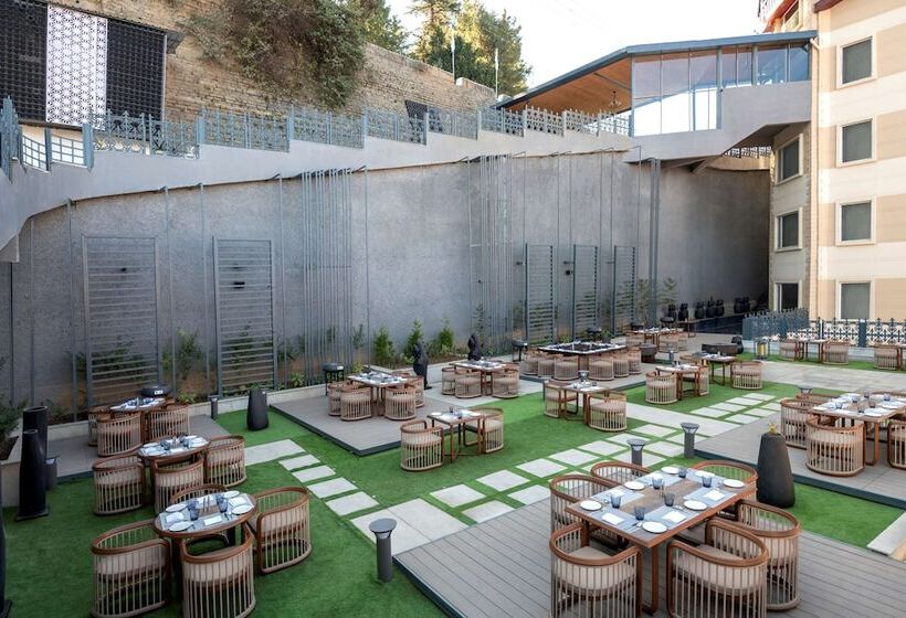 호텔 Radisson Kufri