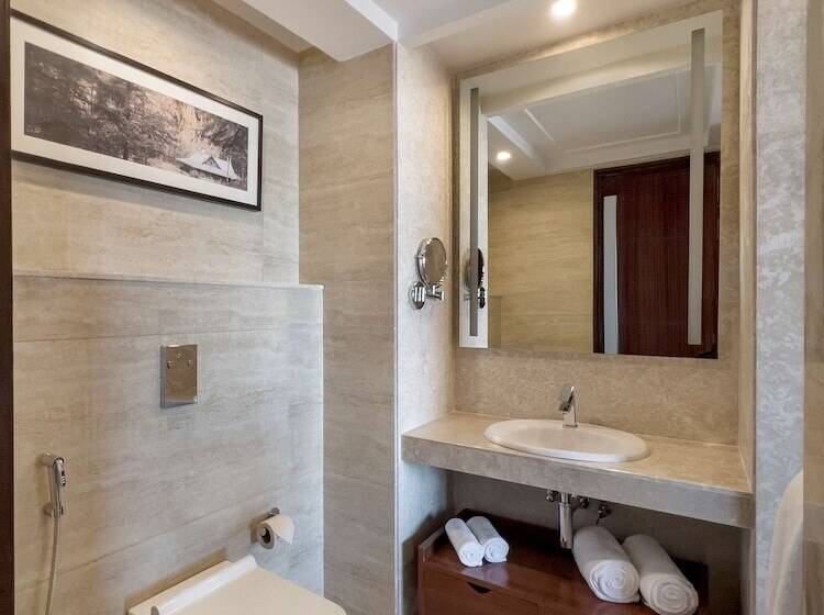 호텔 Radisson Kufri