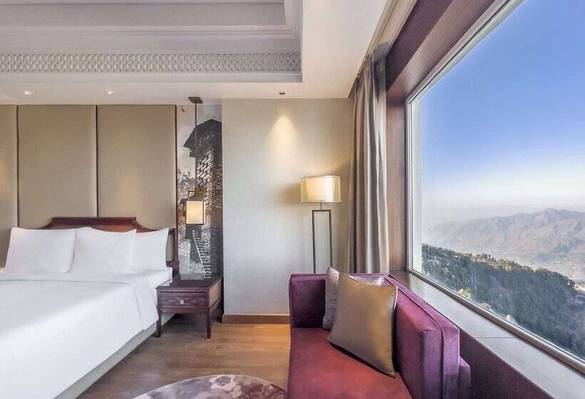 호텔 Radisson Kufri