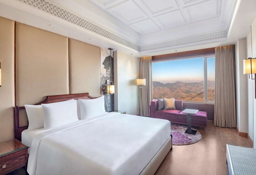 호텔 Radisson Kufri