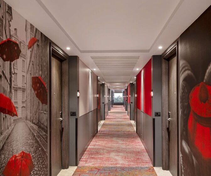 Отель Radisson Red Chandigarh Mohali