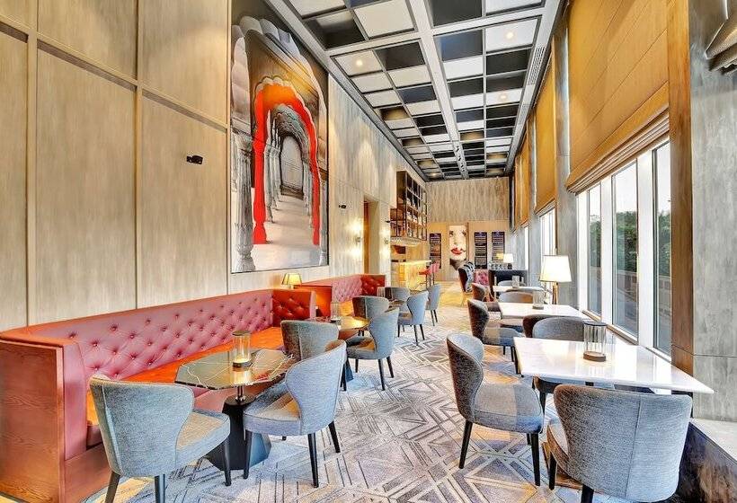 Отель Radisson Red Chandigarh Mohali