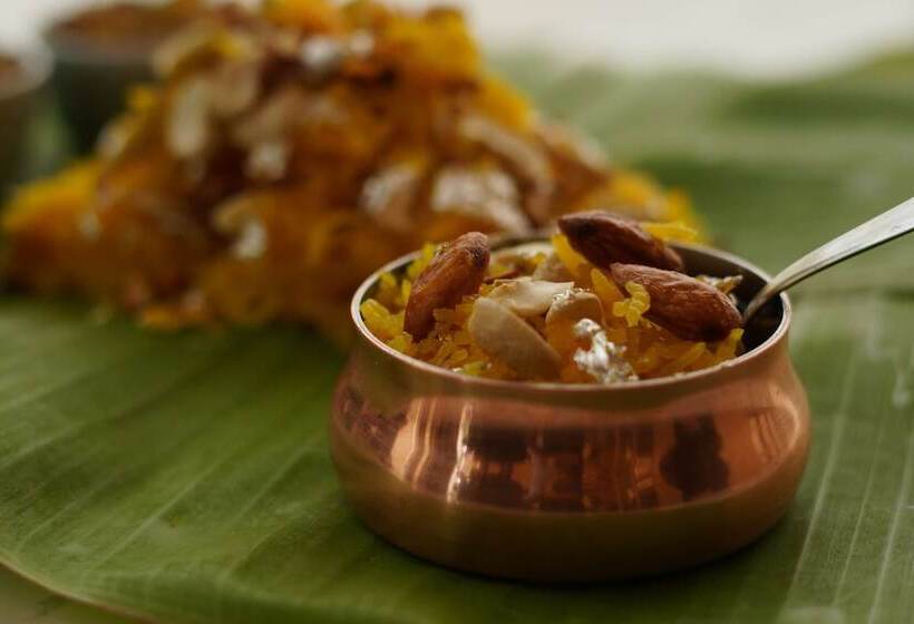 Отель Radisson Red Chandigarh Mohali