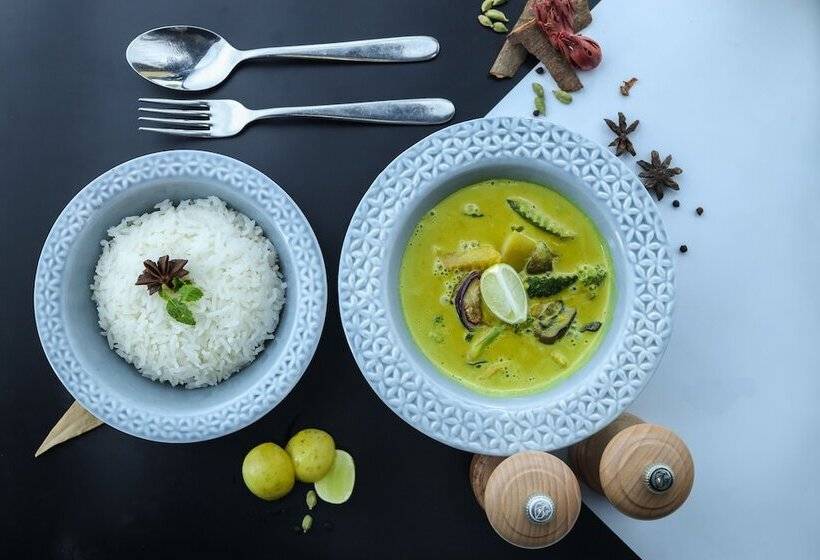 Отель Radisson Red Chandigarh Mohali