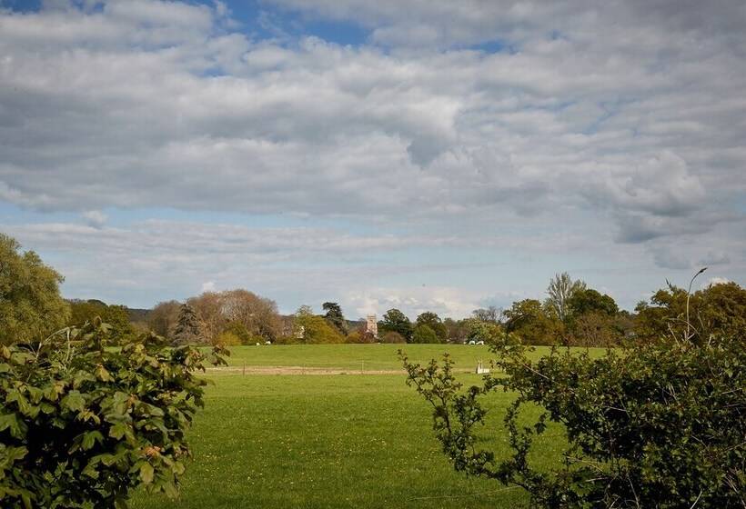 Lovely Quiet Cottage In Kemerton!