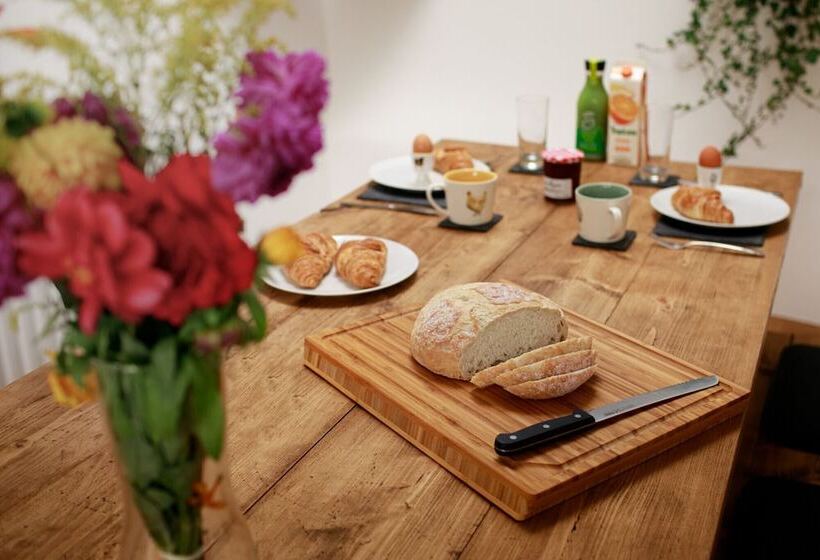 Luxury Thatched Country Cottage   Dartmoor, Devon