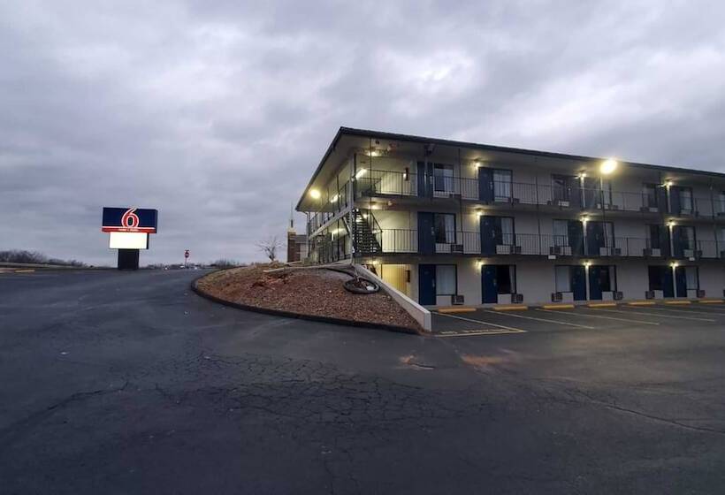 فندق على الطريق Studio 6 Branson West Mo Silver Dollar City