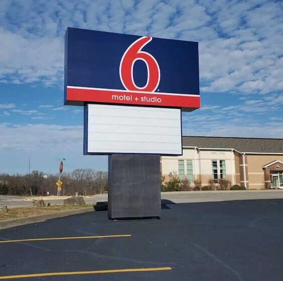فندق على الطريق Studio 6 Branson West Mo Silver Dollar City