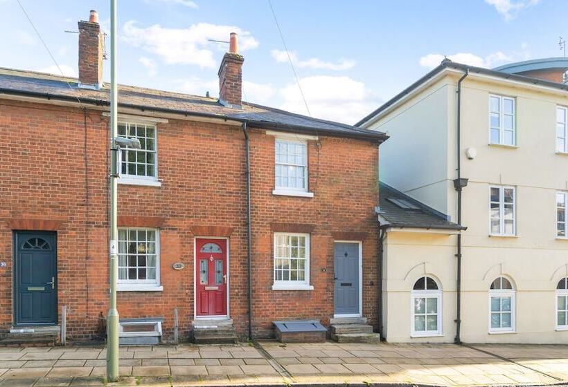 No. 32 Upper High Street Westgatecottage