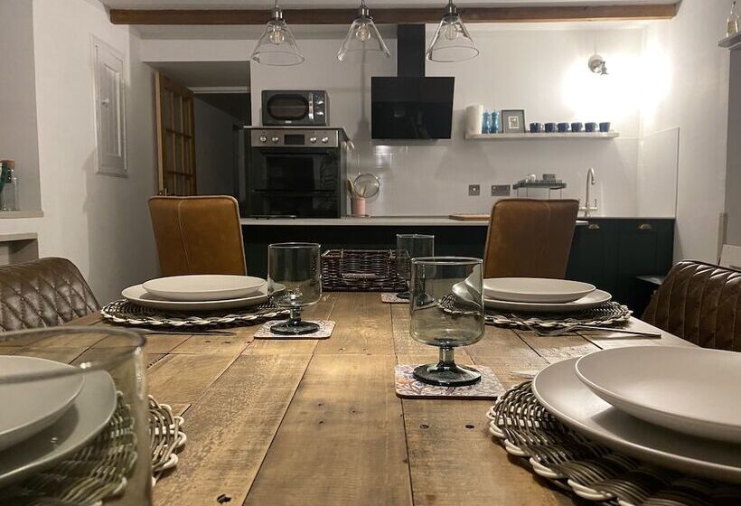 No 4 Old Post Office Row, Isle Of Skye