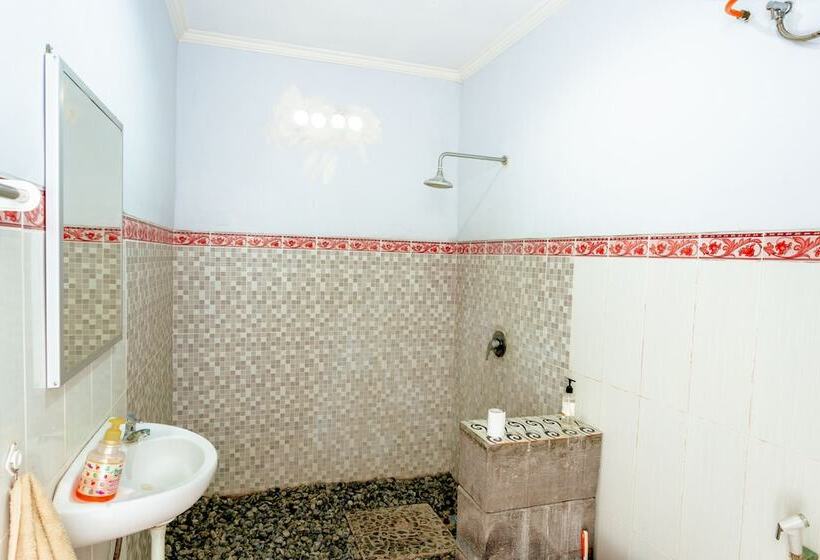 بنسيون Putu Homestay