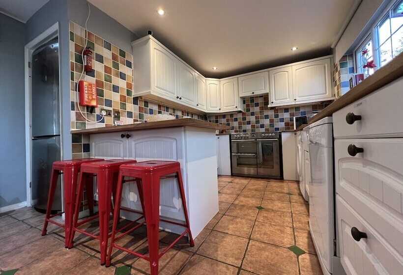 بنسيون Lancaster Close Serviced Accommodation