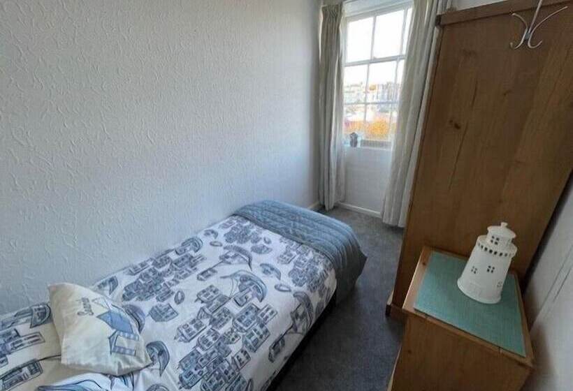 פנסיון Seascape Guest House