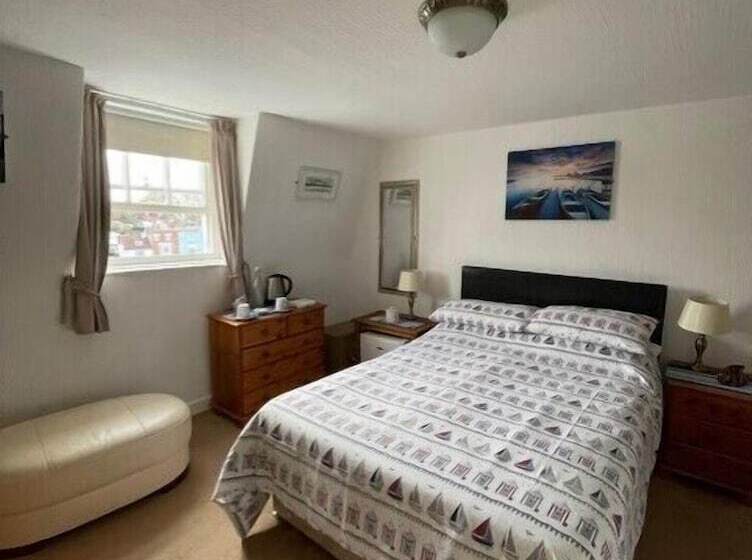 פנסיון Seascape Guest House