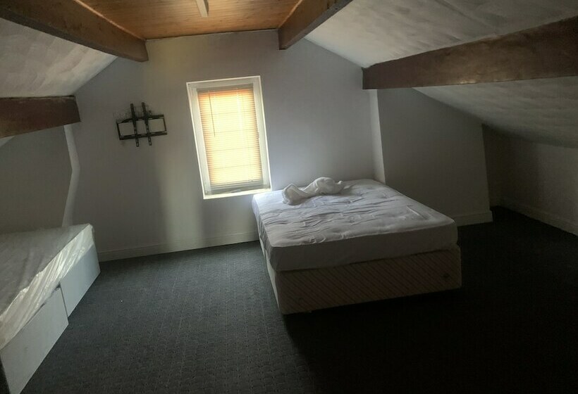 Резиденция Beautiful 5 Bed Farm Accommodation