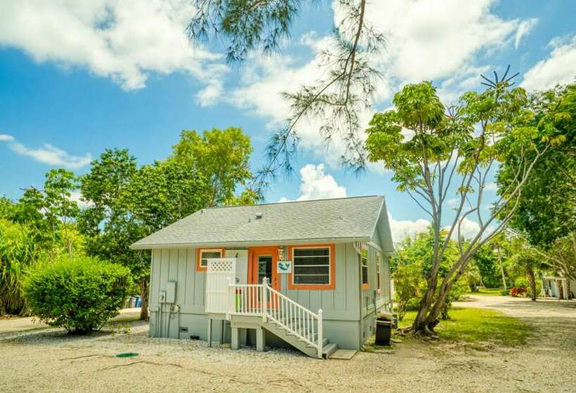 16431 Captiva Drive Cabin