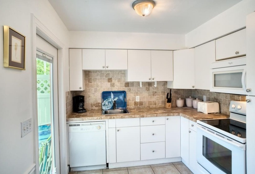 16431 Captiva Drive Cabin