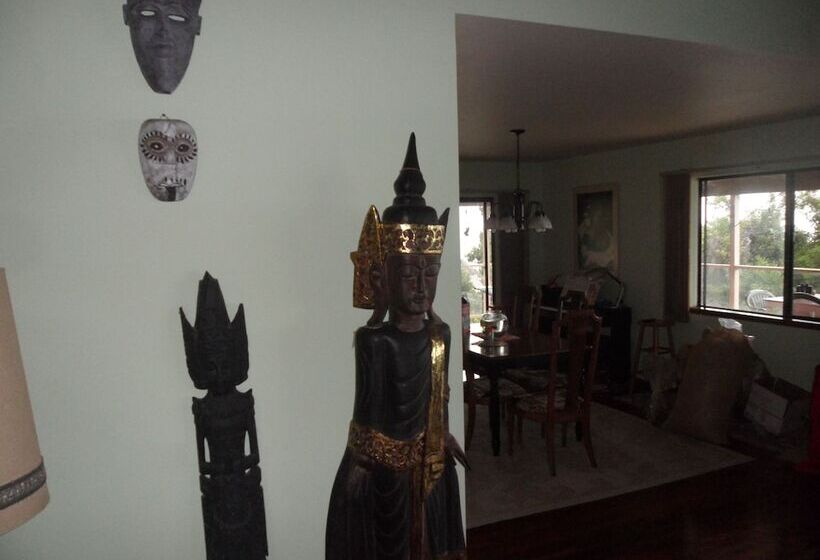 A Beautiful Edge Of The World Bed & Breakfast