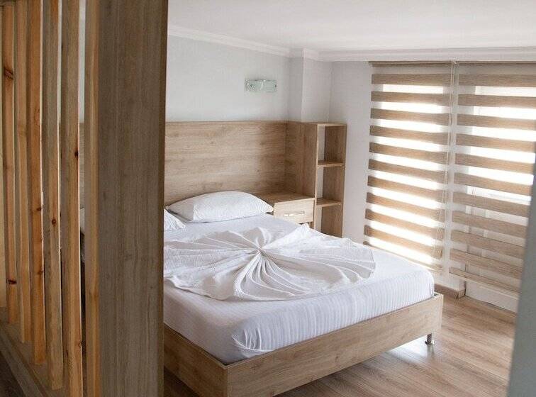 Amsterdam Otel & Suite