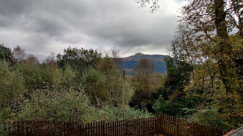 Ben Lomond Cottage   Loch Lomond And Arrochar Alps
