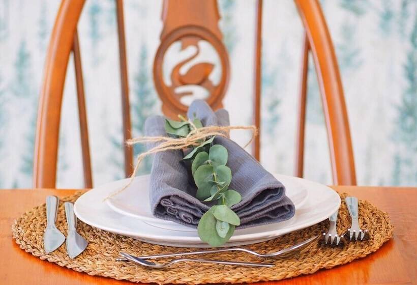 Dalveich Cottage W/hot Tub & Stunning Views