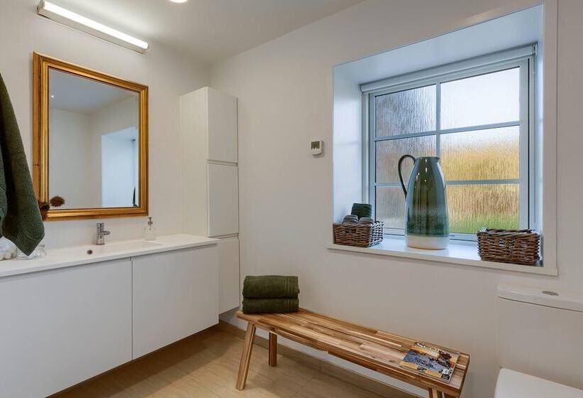 Dalveich Cottage W/hot Tub & Stunning Views