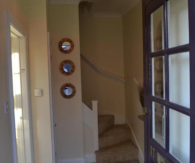 Frinton Escapes  The Cottage