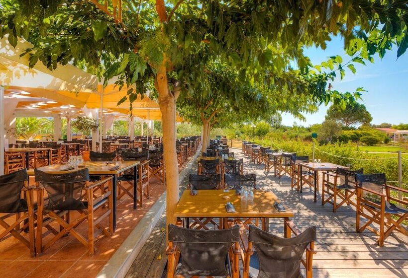 酒店 Aeolian Village Beach Resort