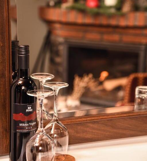 ホテル Archontiko Tarsouna