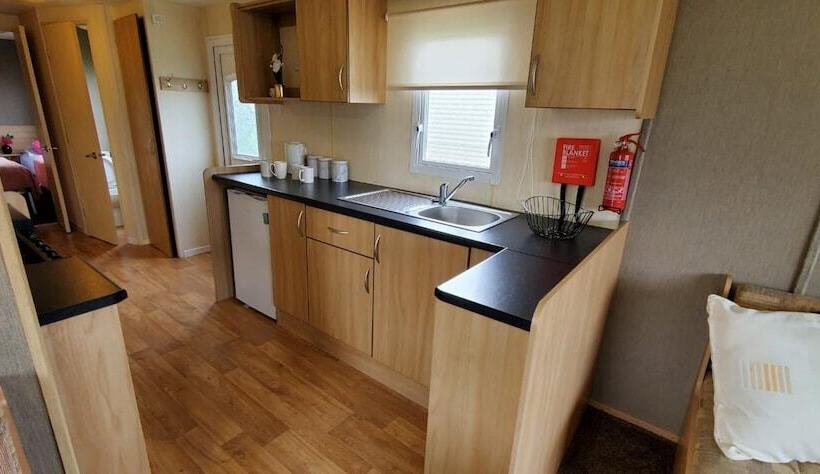 בית מלון כפרי Family Friendly 2 Bed Caravan In Rhyl, North Wales